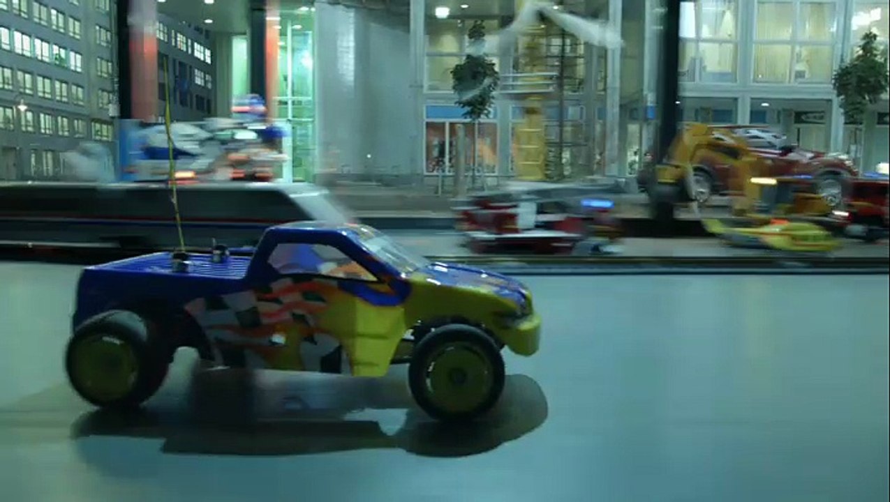 Nissan - voiture Nissan Juke, Crossover compact - septembre 2010 - "Stay awake", 2 minutes