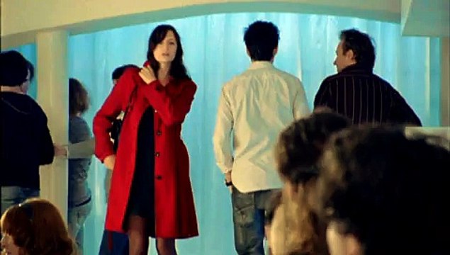 Meetic - site de rencontres sur Internet - janvier 2010 - 397 belles histoires par jour. Et la vôtre, elle commence quand ? , Bar .