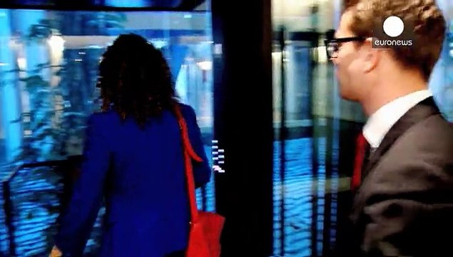 Έξοδο της Γαλλίας από τη ζώνη Σένγκεν ζητά η Μαρίν Λεπέν