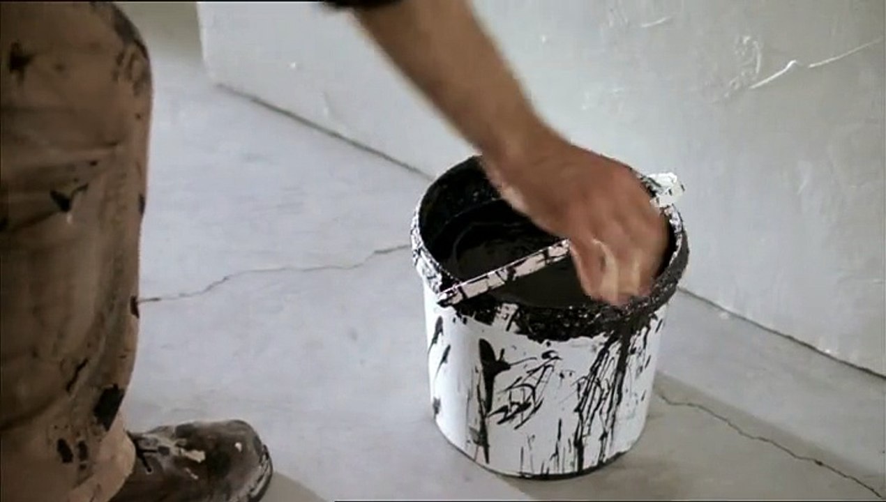Le Peintre; artiste peinture noire; film 30s