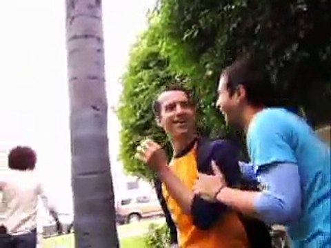 Levi's 501 - Live unbuttoned - Saut dans jeans