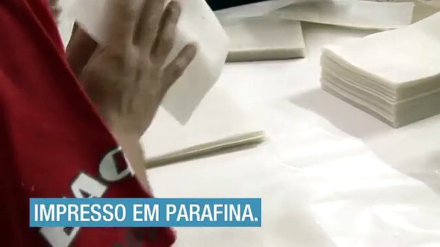 Peugeot - voiture Peugeot 207 Quiksilver - 2010 - Annonce presse en paraffine