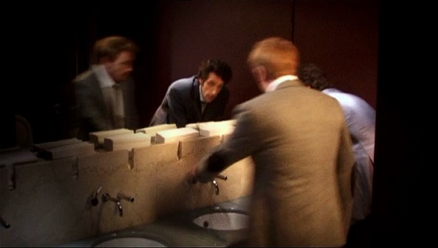 Médecins du Monde - organisme humanitaire - octobre 2010 - On est tous médecins du monde , Toilettes