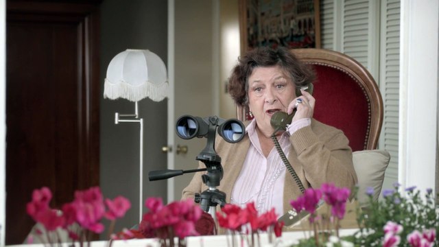 M6 Créations pour Verisure (Securitas Direct) - alarmes télésurveillées, «Noël, avec Stéphane Plaza» - octobre 2014 - la vieille