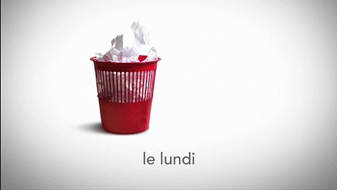 Le Monde - journal Le Monde Week end, "Le week-end vous êtes différent, Le Monde aussi" - septembre 2011