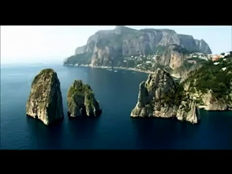 Ministère du Tourisme italien - promotion du tourisme en Italie - juillet 2010 - "Magique Italie (Magic Italy, Magica Italia)"