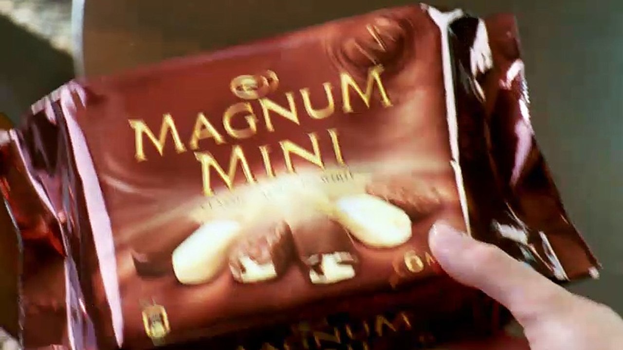 Miko (groupe Unilever) - glaces Magnum Gold - avril 2010 - "La ruée vers l'or", avec Benicio del Toro, Minis