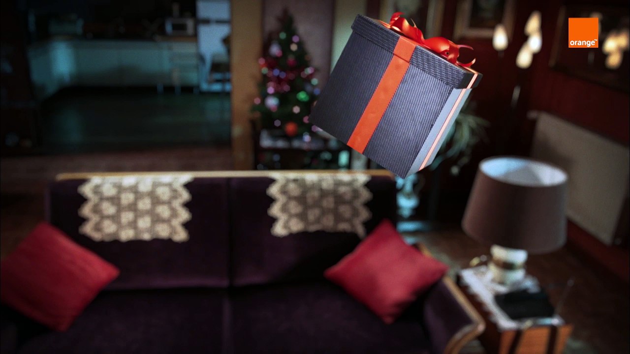 Publicis Conseil, Marcel, Havas Media Native, M6 Publicité pour Orange - opérateur télécom, «Scènes de ménages» - novembre 2014