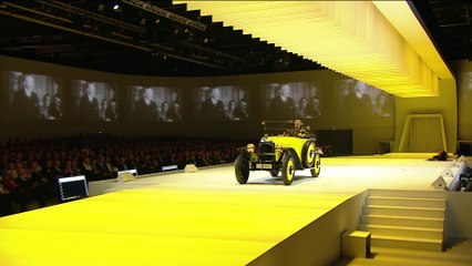 Lever de rideau pour Citroën - voitures, «Convention marque internationale Citroën New World New Ideas» - février 2014