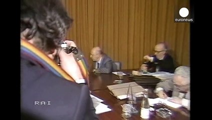 89'luk İtalyan Cumhurbaşkanı Napolitano'dan bir ayrılık sinyali daha geldi