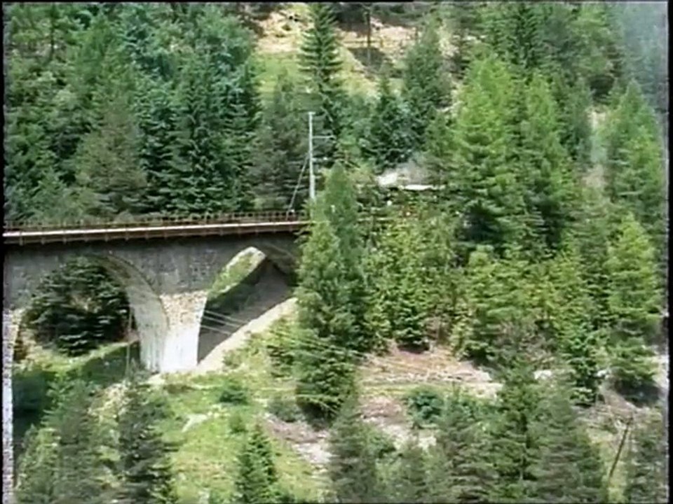 STEAM TRAINS OF THE SWISS - THE RHATIAN RAILWAY