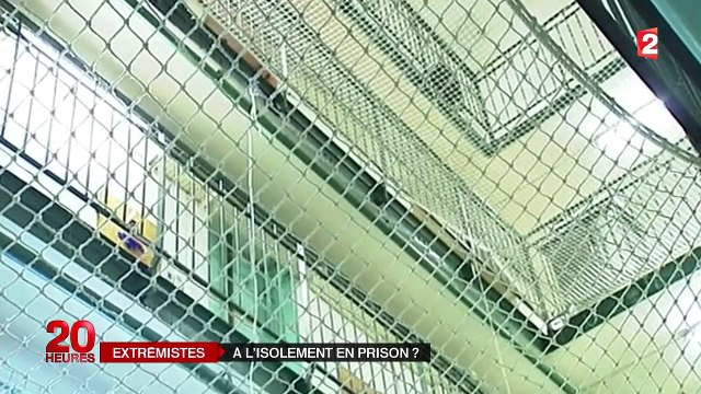 Faut-il isoler les islamistes radicaux en prison ?