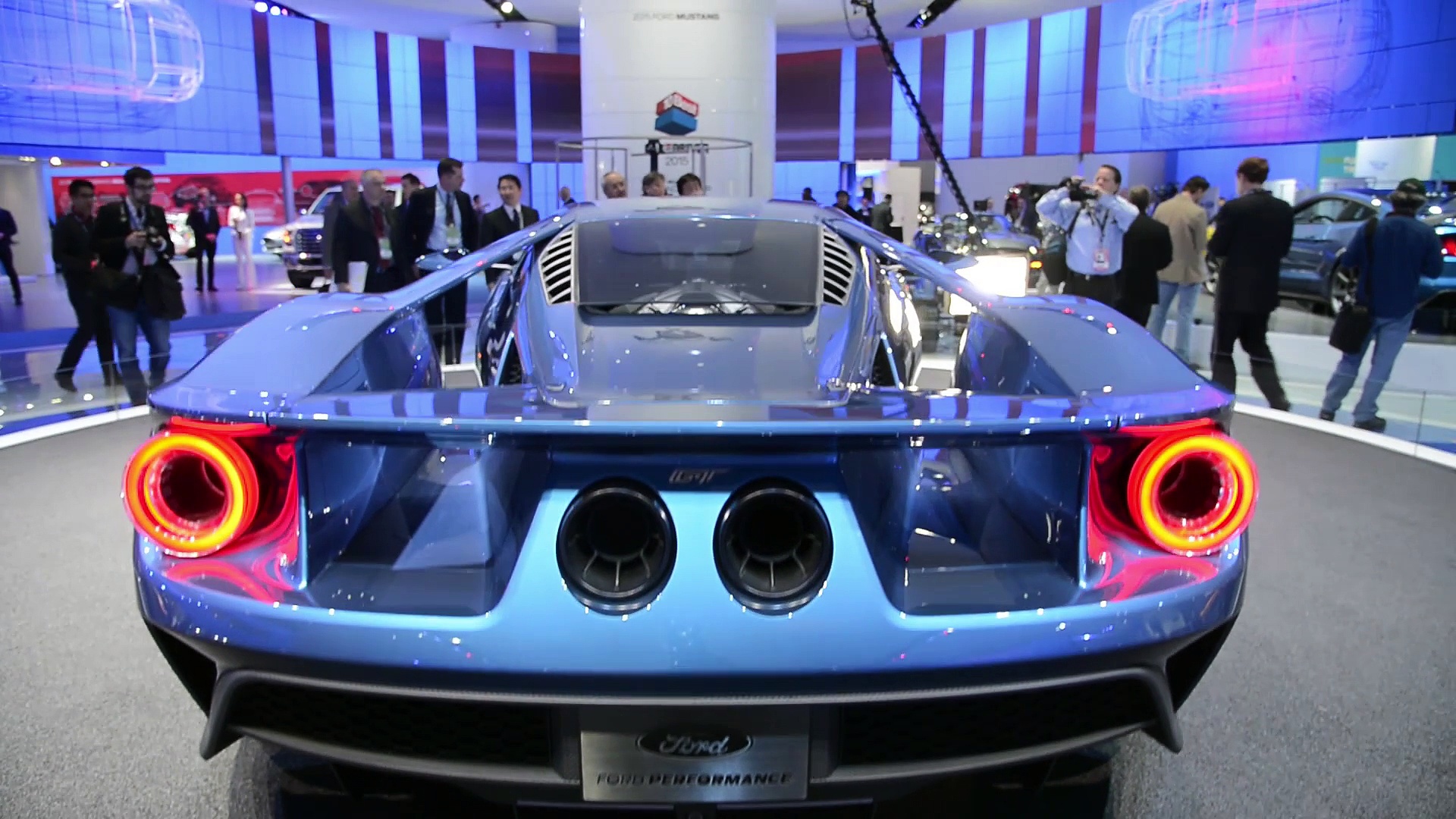 New Ford GT, 2005 Ford GT, Ford GT40 Walkaround – NAIAS 2015