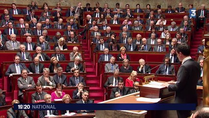 L'Assemblée nationale rend hommage aux 17 victimes des attentats