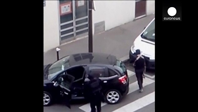 Νέο βίντεο δείχνει τη διαφυγή των εξτρεμιστών από τη Charlie Hebdo