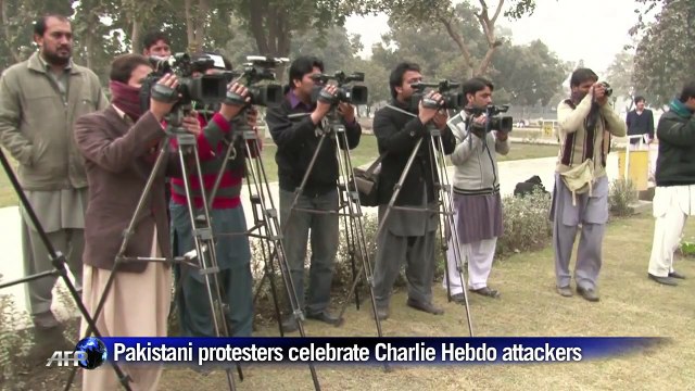 Pakistani protesters celebrate Charlie Hebdo attackers