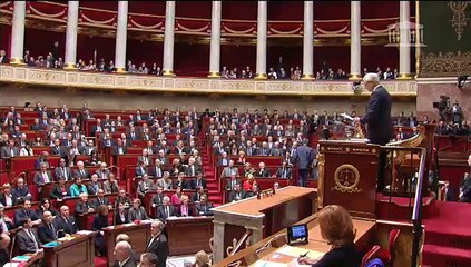 HOMMAGE AUX VICTIMES DES ATTENTATS - Mardi 13 Janvier 2015