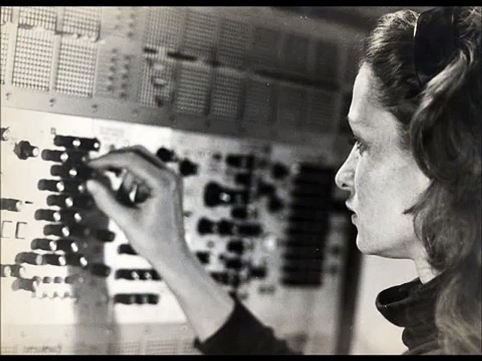 Eliane Radigue - Islas Resonantes