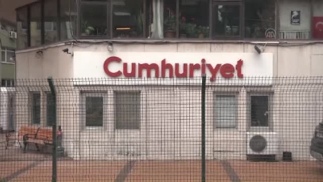 Cumhuriyet Gazetesi Binasına Güvenlik Önlemi