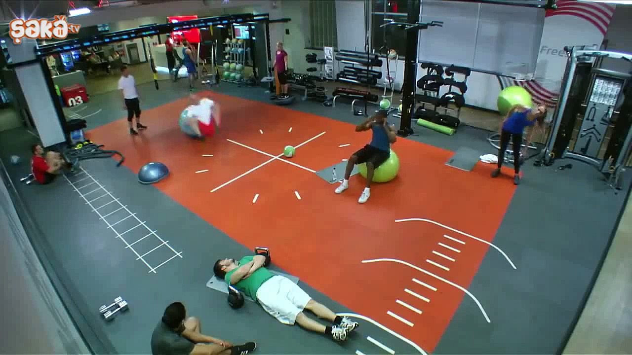 Umarsızca Spor Yapan Kel Adam