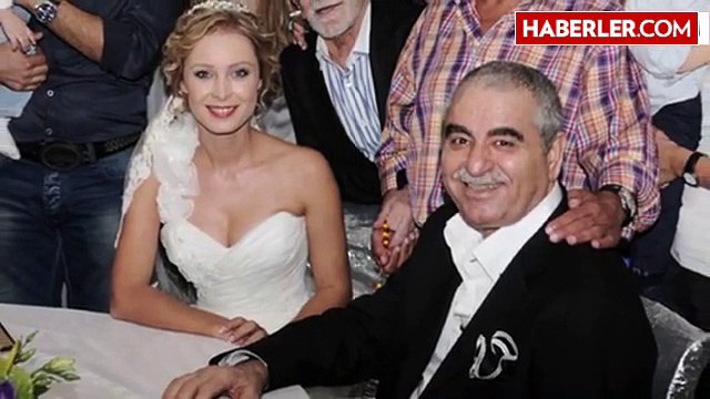 Ayşegül Yıldız, Tatlıses ile Yeniden Evlenecekleri Haberlerini Yalanladı