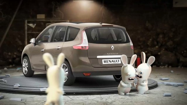 Renault - voiture Grand Scénic - avril 2009 - Les tests crétins des Lapins Crétins: Test n°7: l'aide au stationnement