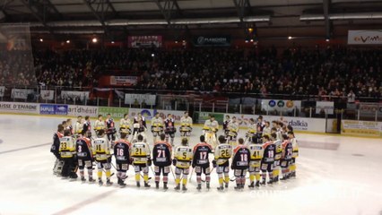 Hockey sur glace : hommage aux victimes de Charlie Hebdo