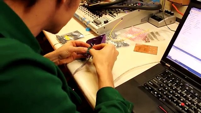 TBWA Chiat Day New York pour Bein Sports - chaîne de télévision sportive, The Bein Sports gamechanger vuvuzela - mars 2014