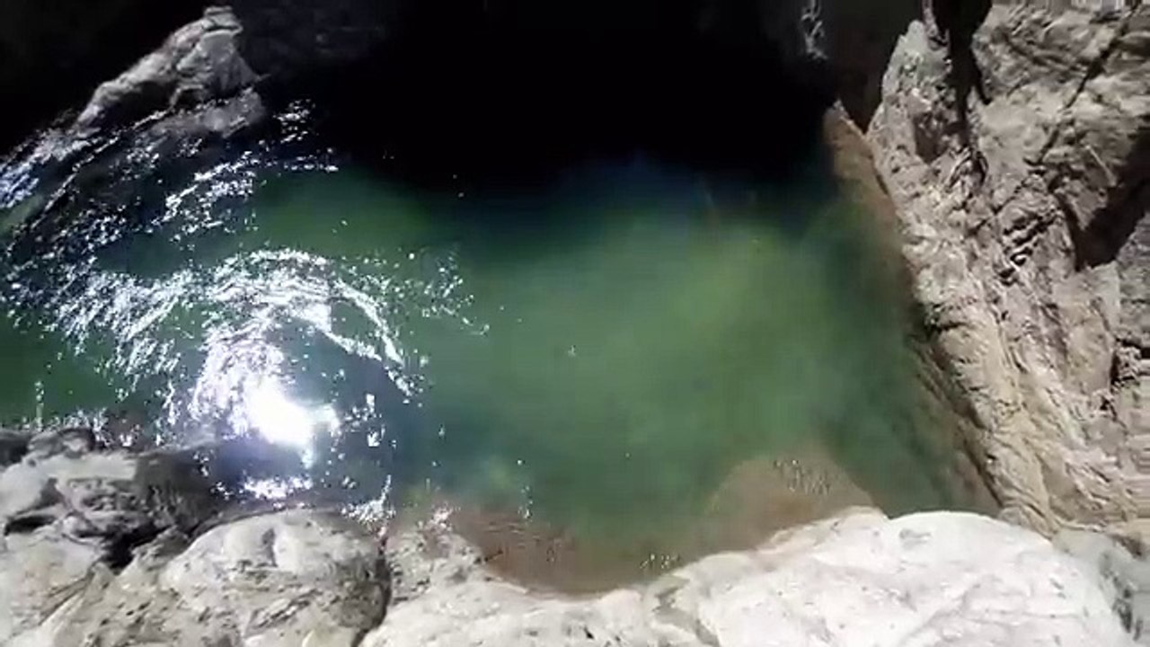 VVF Villages - villages de vacances, "Vivez vos folies" - avril 2013 - faire le grand saut