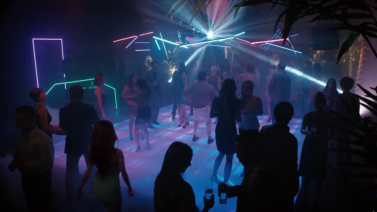 Wieden + Kennedy Portland pour Old Spice - gel douche et déodorant, «Mandroid, Soccer, Night Club» - juillet 2014