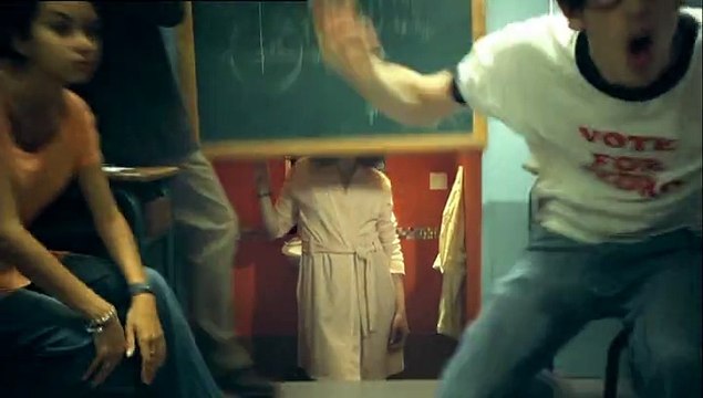 Universal Music Mobile - forfait téléphonique - août 2009 - Jeunes et limités , A quoi ça sert d'être jeune si on ne peut pas en profiter ?