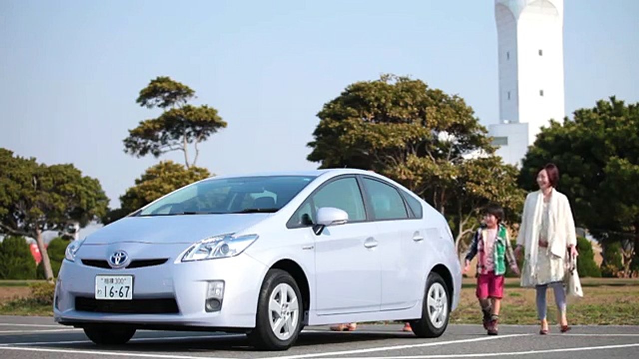 Toyota - voiture, "Toy Toyota, Backseat driver" - juin 2012