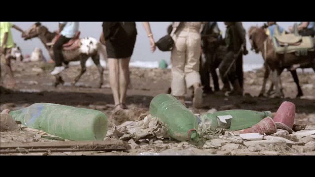 Surfrider Foundation Maroc - protection du littoral, Ceci est une plage, pas une poubelle - mai 2013