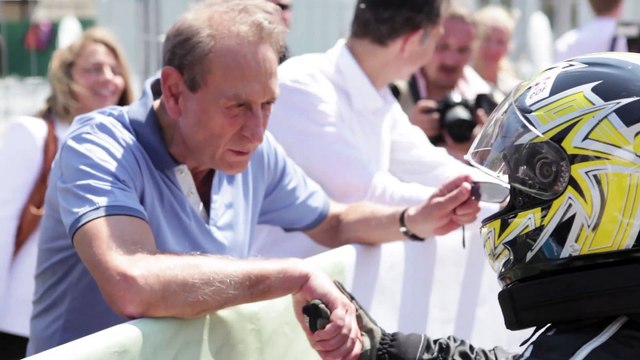 Self Image pour Fédération française du sport automobile (FFSA) - institution sportive, Paris Plages Kart Jeunes FFSA 2013 - juillet 2013