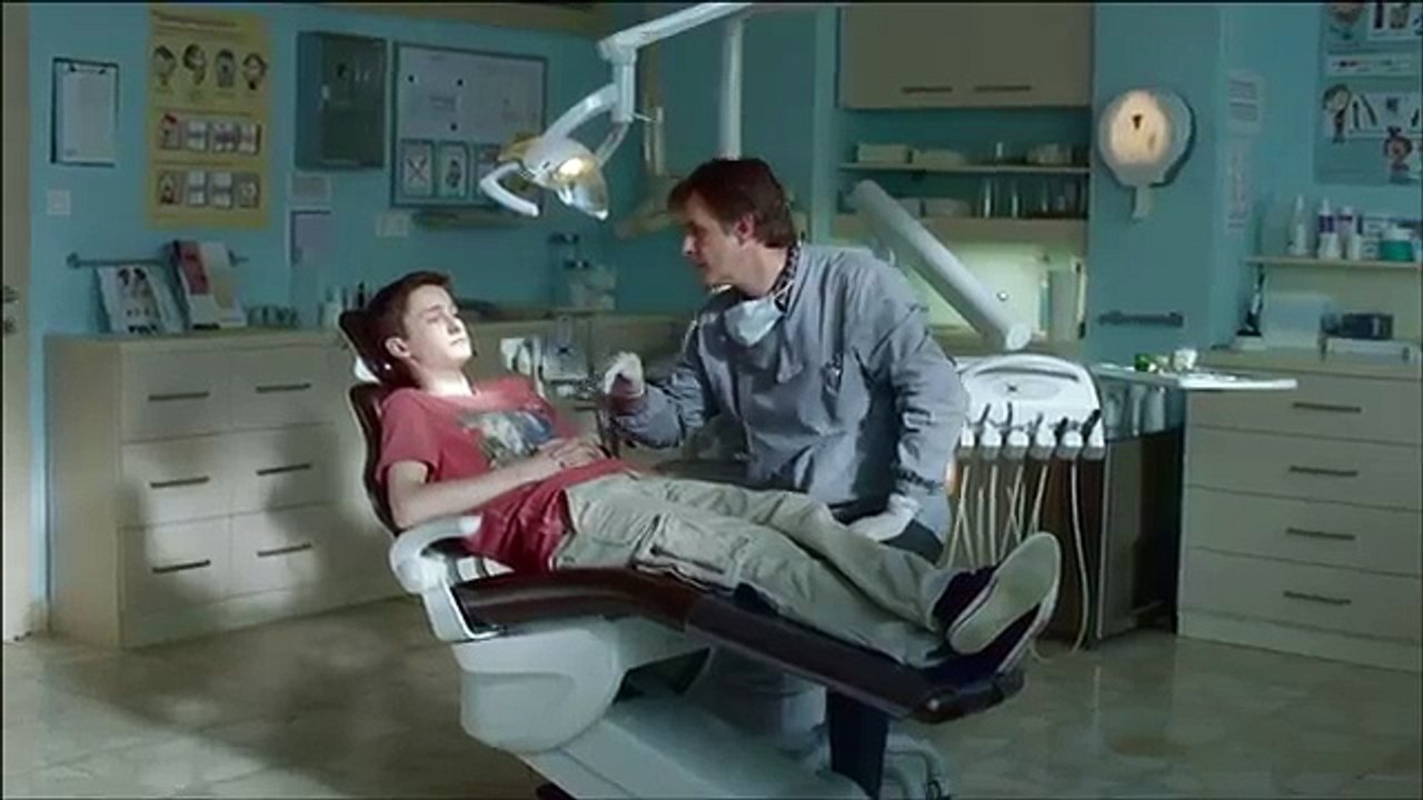 TBWA Paris pour McDonald's - restauration rapide, «No logo» - juillet 2013 - dentiste