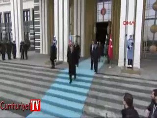 'Saltanat Sarayı'nda 'Dombra' şarkısı