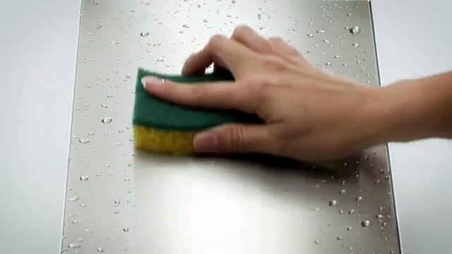 Spontex - éponge Gratt' & Sèche, Ernie le hérisson, La course, facebook.com/spontex - juin 2011 - version TV