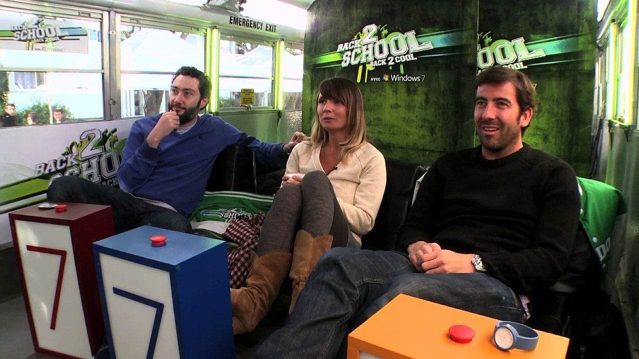 Windows (Microsoft) - système d'exploitation Windows 7 - octobre 2010 - "Back2school, Back2cool", candidat dwd et abeille