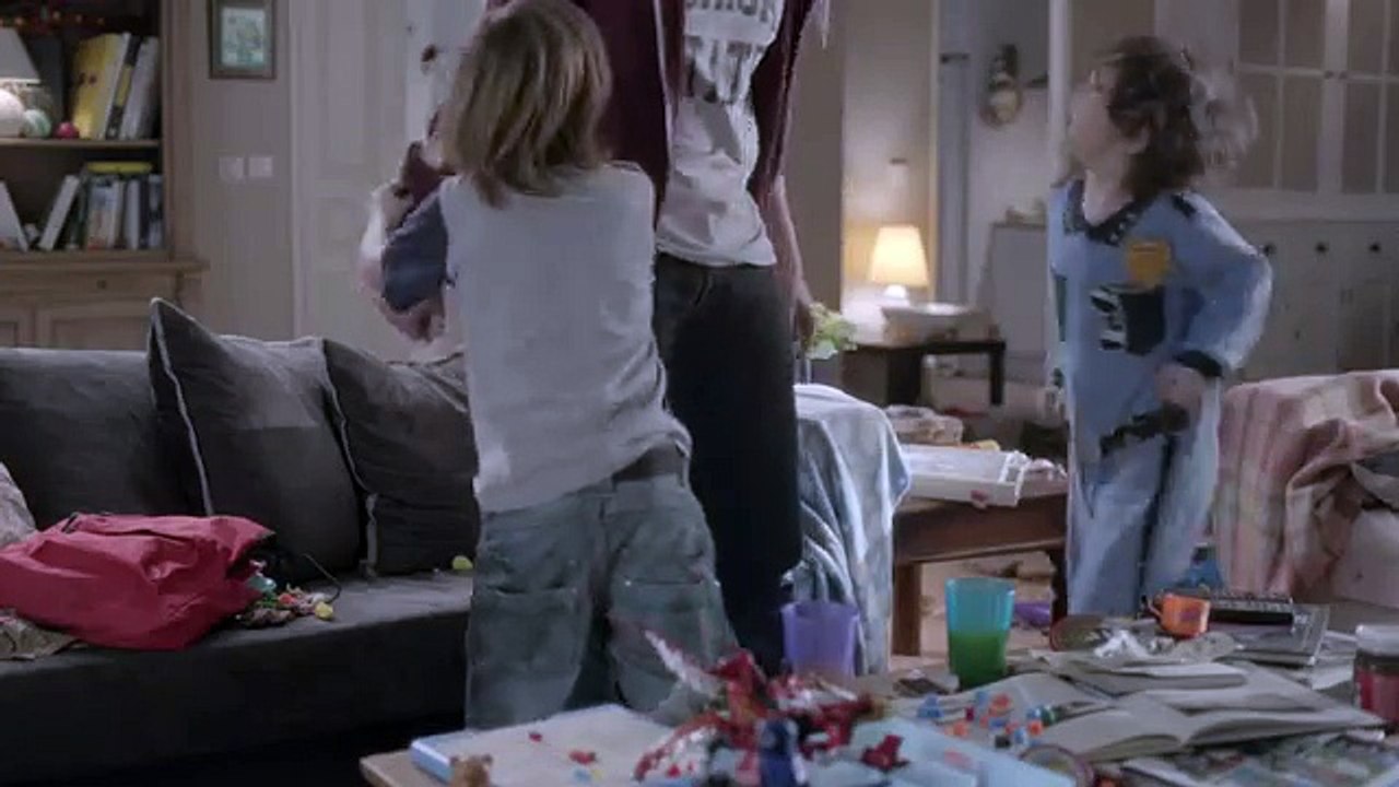 Virgin Radio - radio, "Louder is better ! (Plus fort, c'est mieux !)" - janvier 2012 - "Corentin, baby-sitter"