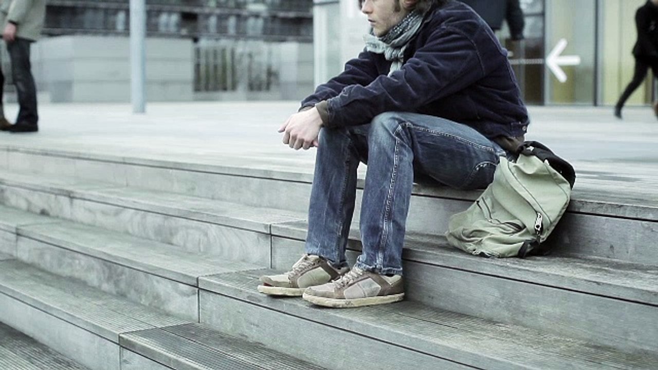 Secours Populaire Français (SPF) - lutte contre la pauvreté, "Il faut que jeunesse se passe bien" - février 2012