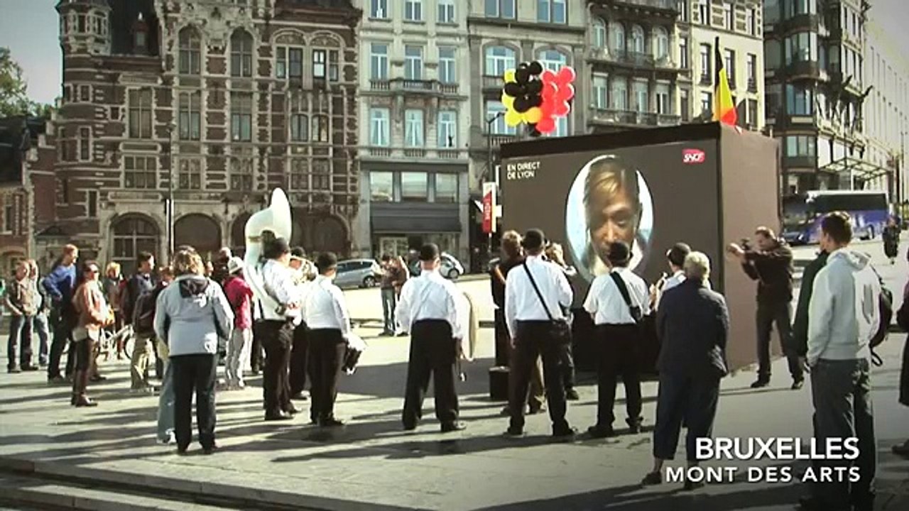 SNCF - compagnie ferroviaire, "Passez une tête à Bruxelles avec TGV" - octobre 2012
