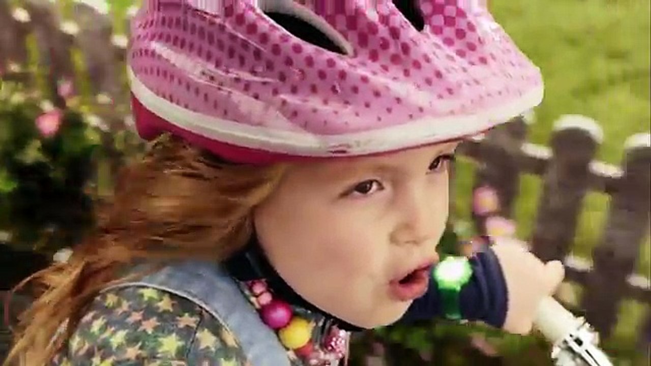 Wieden & Kennedy Londres pour Three - opérateur téléphonique, "Sing it kitty" - février 2014