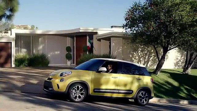 Richards Group of Dallas pour Fiat - voiture Fiat 500L Trekking, Wedding - janvier 2014