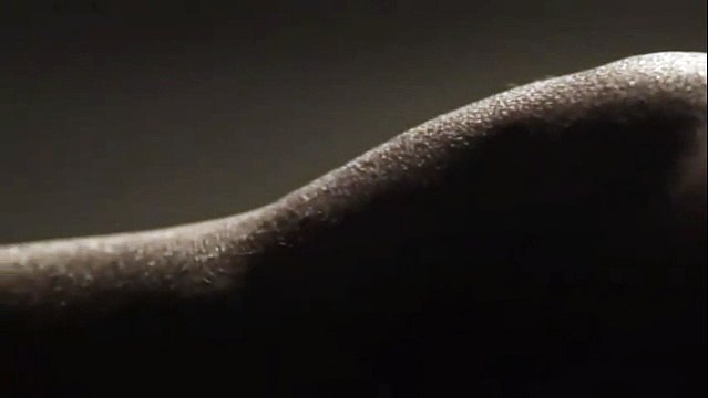 Samsung - ordianteur portable Samsung SF Notebook - décembre 2010 - True beauty is curved