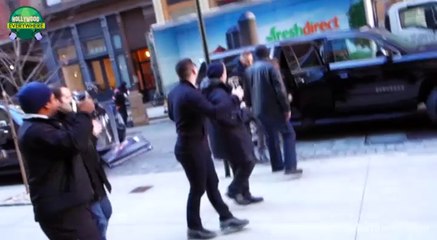 Kristen Stewart Avoids Paparazzi While Out In NYC