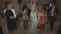 Dansıyla Düğüne Damga Vuran Kadın