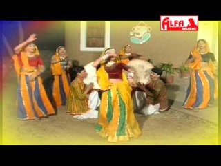 Holiya mein udde re gulal dalo rang kesariya - Rajasthani song
