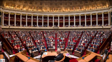 Parlement’air - Questions au gouvernement : Hommage de l'Assemblée nationale aux victimes des attentats