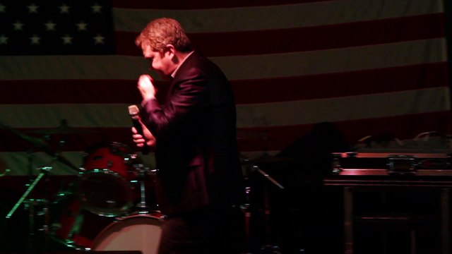 Colin Paul sings 'Turn Around Look At Me' Elvis Presley memorial VFW 2015