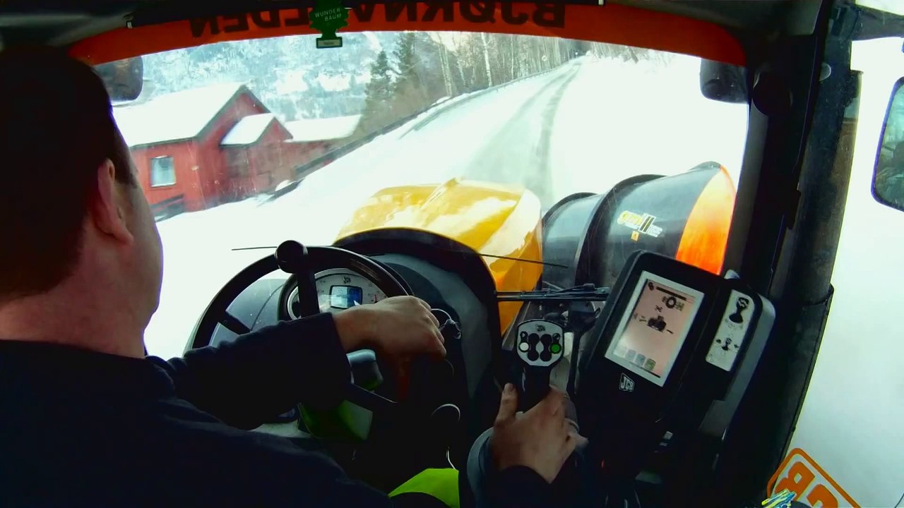 JCB Fastrac - Snow Plough - Norwegian
